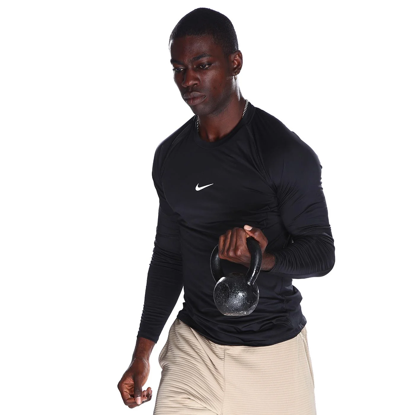 at7909 nike